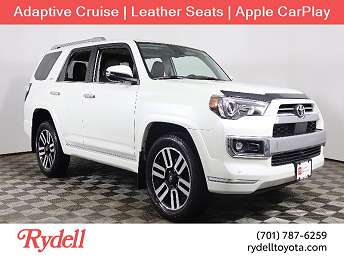 White 4Runner SUV 2022