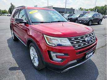 2017 Ford Explorer XLT 