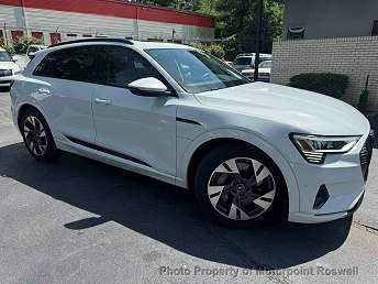 2022 Audi e-tron Premium 