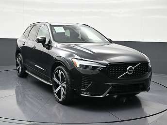 2022 Volvo XC60 B5 R-Design 