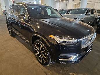 2023 Volvo XC90 B6 Plus 