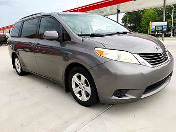 2013 Toyota Sienna LE 