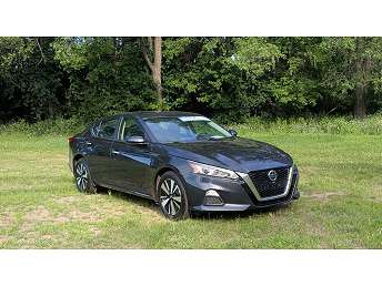 2021 Nissan Altima SV 