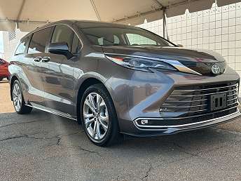 2024 Toyota Sienna Platinum 
