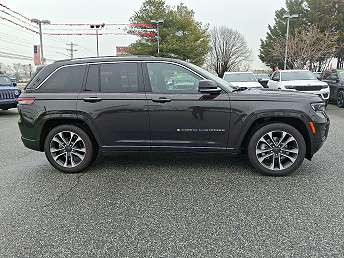 2023 Jeep Grand Cherokee Overland 