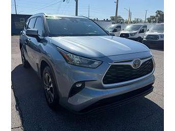 2020 Toyota Highlander XLE 