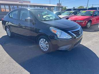 2017 Nissan Versa S Plus 
