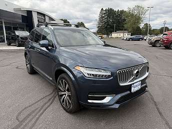 2022 Volvo XC90 T8 Inscription 