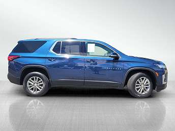 2023 Chevrolet Traverse LT 