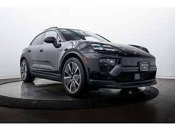 2025 Porsche Macan 4 