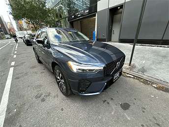 2024 Volvo XC60 B5 Plus 