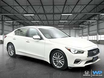 2023 Infiniti Q50 Luxe 