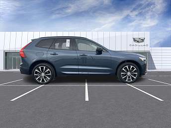 2024 Volvo XC60 B5 Plus 