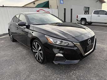 2022 Nissan Altima SR 