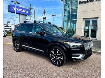 2023 Volvo XC90 B6 Plus 
