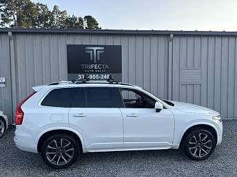 2018 Volvo XC90 T6 Momentum 