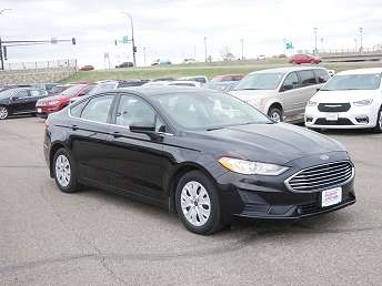 2019 Ford Fusion S 
