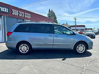 2010 Toyota Sienna XLE 