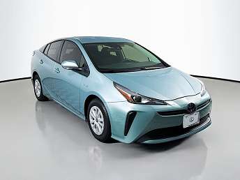 2019 Toyota Prius L Eco 