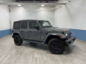 2023 Jeep Wrangler Sahara 4xe 