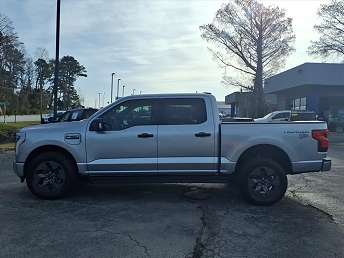 2024 Ford F-150 Lightning XLT 