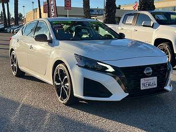 2024 Nissan Altima SR 