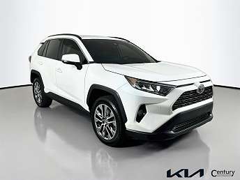 2019 Toyota RAV4 XLE 
