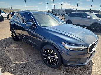 2020 Volvo XC60 T6 Momentum 