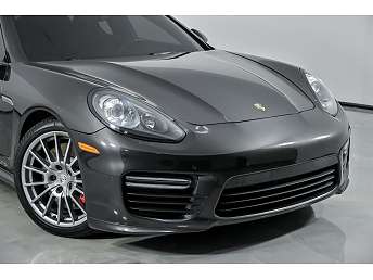 2015 Porsche Panamera GTS 