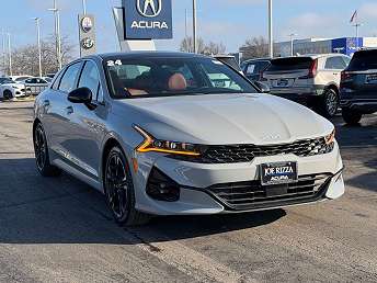 2024 Kia K5 GT-Line 