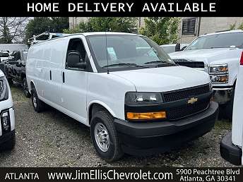 2025 Chevrolet Express 2500 