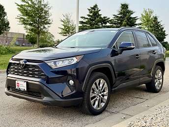2021 Toyota RAV4 XLE 