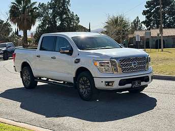 2017 Nissan Titan Platinum Reserve 