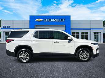 2022 Chevrolet Traverse LT 
