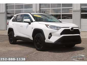 2021 Toyota RAV4 XLE 