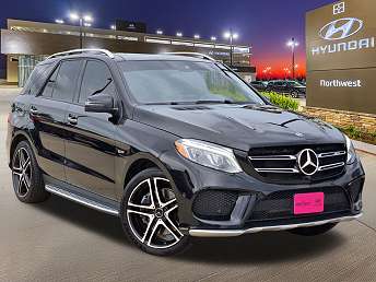 Black Mercedes-Benz GLE SUV 2018