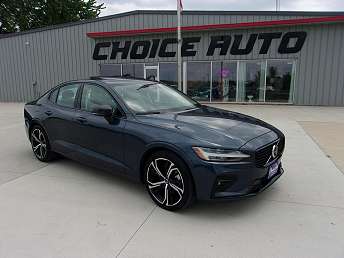 2024 Volvo S60 B5 Plus 