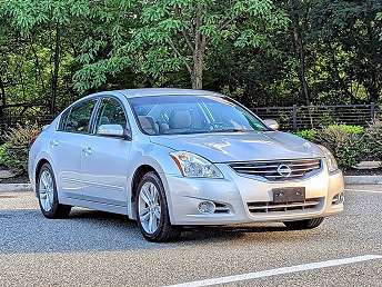 2010 Nissan Altima SR 