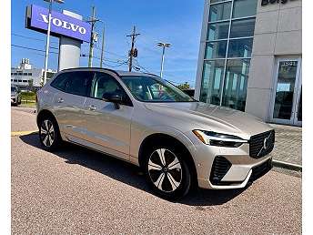 2024 Volvo XC60 T8 Plus 