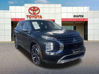 2024 Mitsubishi Outlander Black Edition 