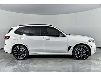 2024 BMW X5 M60i 