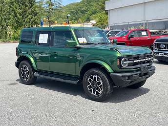 2025 Ford Bronco Outer Banks 