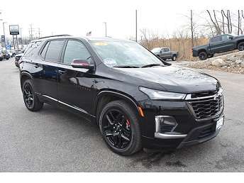 2023 Chevrolet Traverse Premier 
