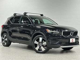 2019 Volvo XC40 T5 Momentum 