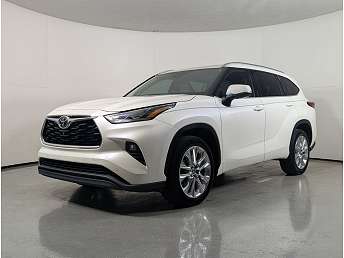 White Toyota Highlander SUV 2021