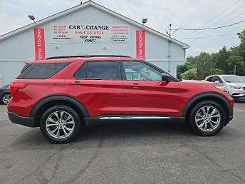 2022 Ford Explorer XLT 