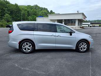 2024 Chrysler Pacifica Limited 