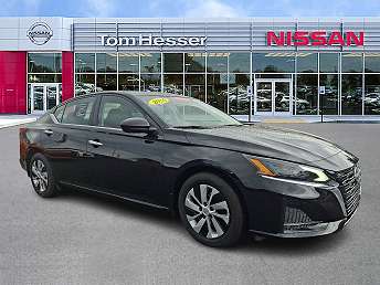 2024 Nissan Altima S 