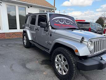 2017 Jeep Wrangler Sahara 