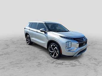 Used 2022 Mitsubishi Outlander SE for Sale Near Me - CARFAX